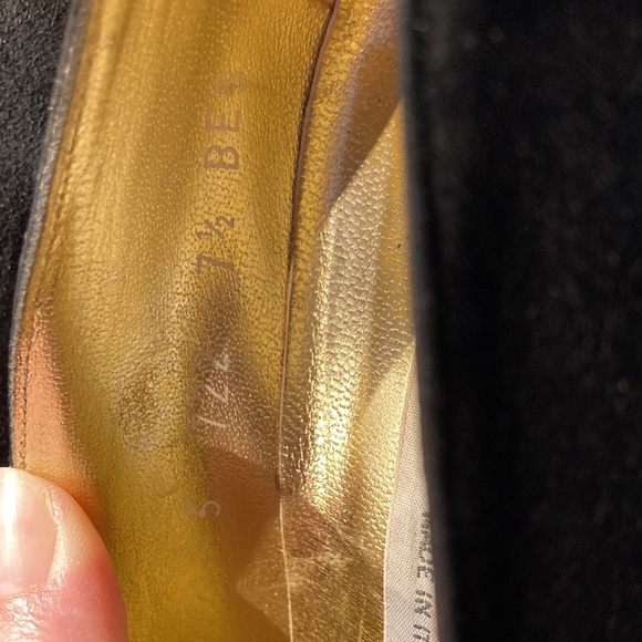 Black suede shoes size 7.5 - Picture 2 of 6